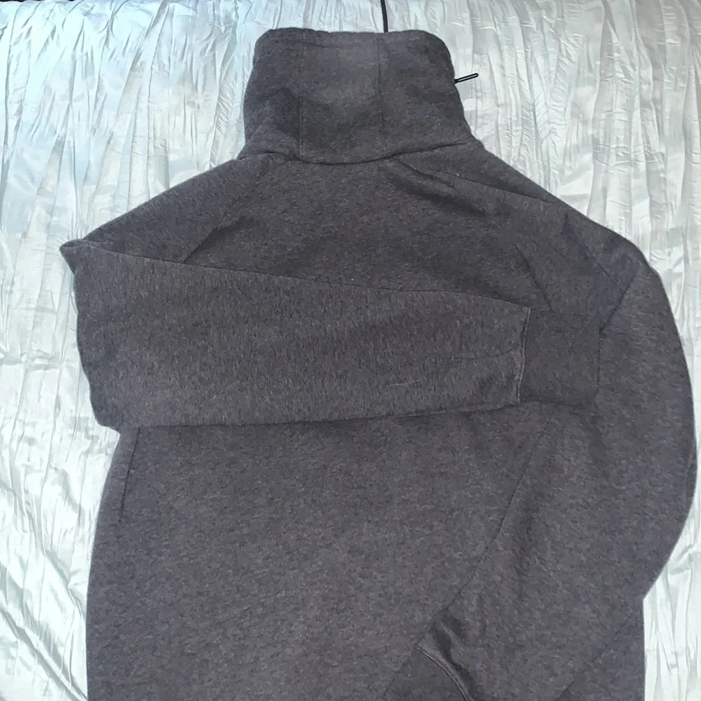 H&M “Don’t Get It Twisted” Sweatshirt